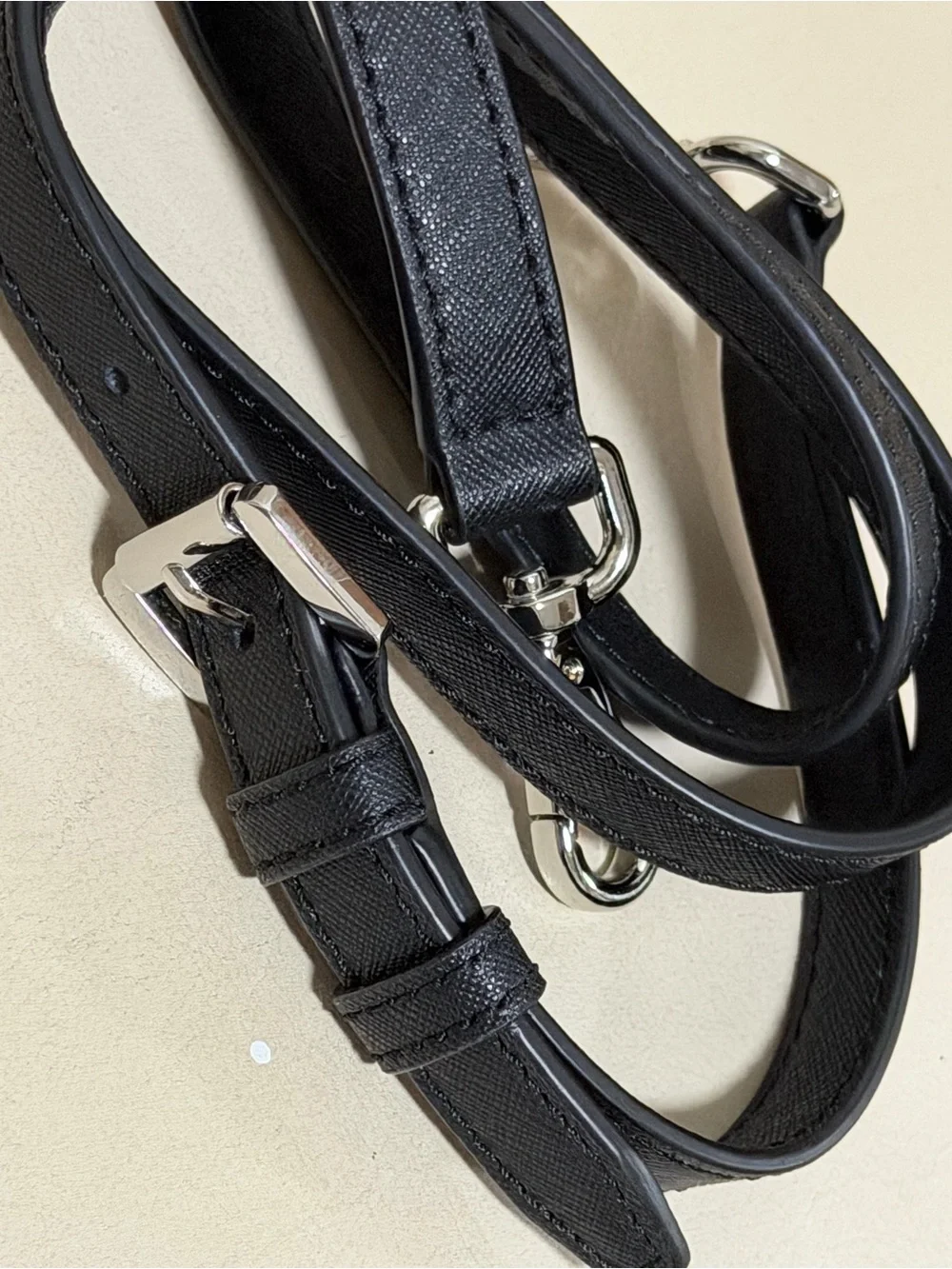 Michael Kors Black crossbody Leather Adjustable Shoulder Strap
